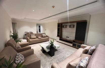 Apartment - 1 Bedroom - 2 Bathrooms for rent in East Porto Drive - Porto Arabia - The Pearl Island - Doha