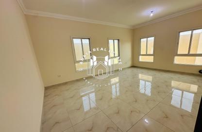مجمع سكني - 1 حمام للايجار في فلل النجمة - جنوب مويثر - منطقة مويثر - الدوحة