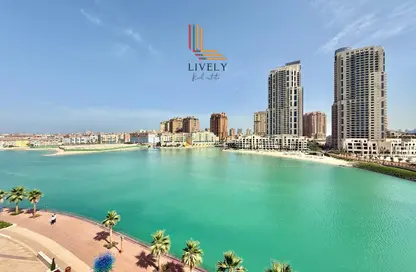 شقة - غرفة نوم - 2 حمامات للايجار في كريستال ريزيدنس - جزيرة جيوان - جزيرة اللؤلؤة - الدوحة