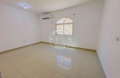 Villa - 2 Bedrooms - 1 Bathroom for rent in Bu Hamour Street - Abu Hamour - Doha