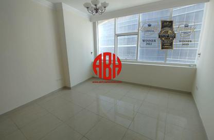 Apartment - 2 Bedrooms - 3 Bathrooms for rent in 35 West Bay - West Bay - Doha