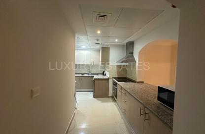 Apartment - 1 - 2 for rent in West Porto Drive - Porto Arabia - The Pearl Island - Doha