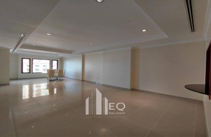 Apartment - 1 Bedroom - 2 Bathrooms for rent in East Porto Drive - Porto Arabia - The Pearl Island - Doha