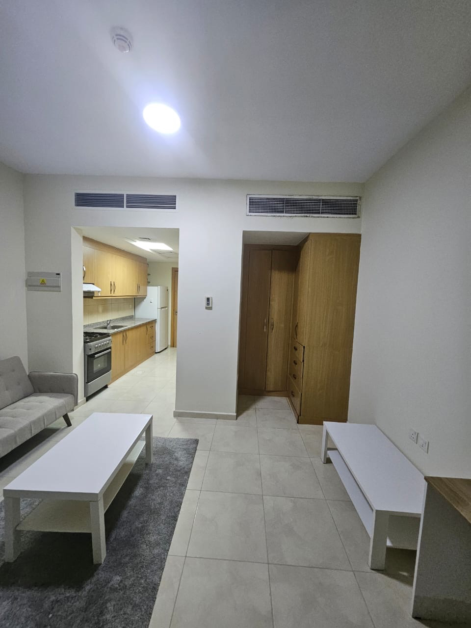 COZY STUDIO FULLY FURNISHED WITH BALCONY thumbnail 7