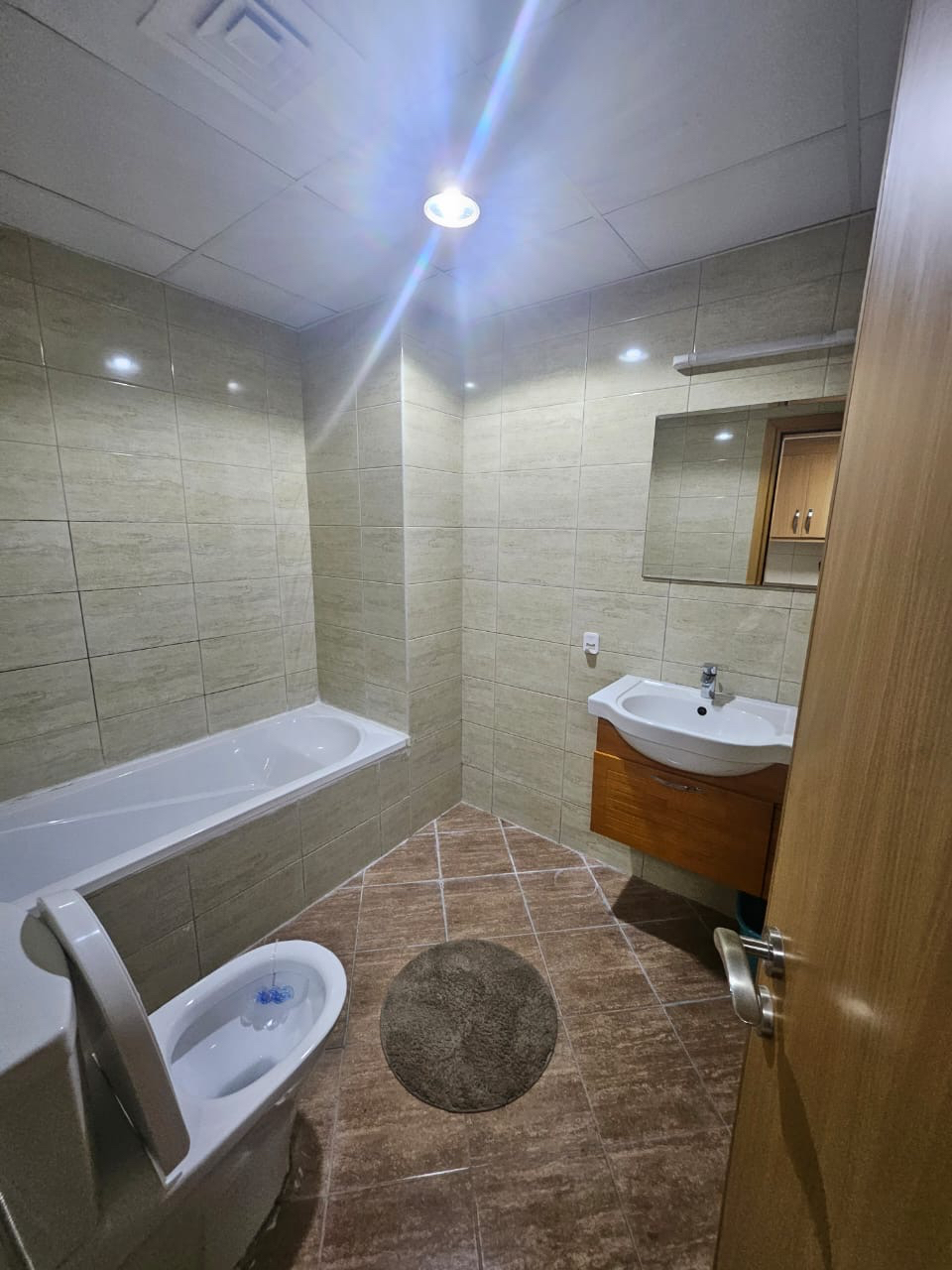 COZY STUDIO FULLY FURNISHED WITH BALCONY thumbnail 6