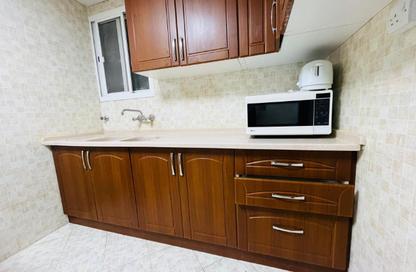 Apartment - 2 Bedrooms - 3 Bathrooms for rent in Al Sadd Road - Al Sadd - Doha
