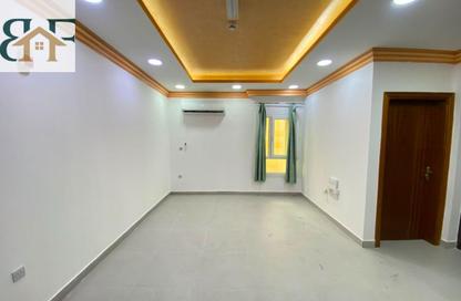Apartment - 1 Bedroom - 1 Bathroom for rent in Old Airport Road - Old Airport Road - Doha Apartment - 1 Bedroom - 1 Bathroom for rent in Old Airport Road - Old Airport Road - Doha