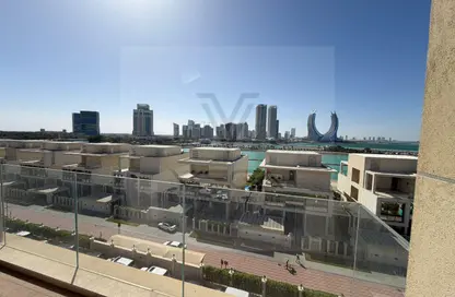 Apartment - 2 Bedrooms - 4 Bathrooms for rent in Crystal Residence - Gewan Island - The Pearl Island - Doha