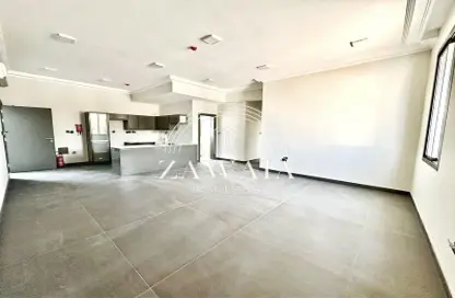 Apartment - 2 Bedrooms - 2 Bathrooms for rent in Bin Omran 35 - Fereej Bin Omran - Doha