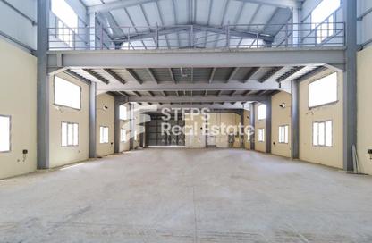 Warehouse - Studio for rent in Industrial Area 4 - Industrial Area - Industrial Area - Doha