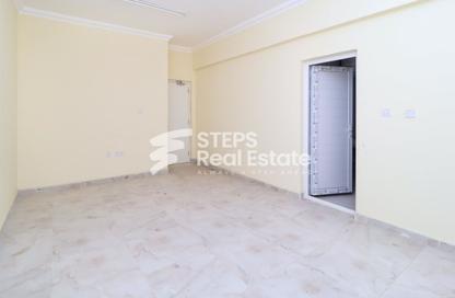 Warehouse - Studio for rent in Industrial Area 4 - Industrial Area - Industrial Area - Doha