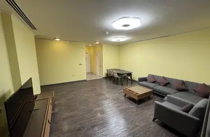 شقة - 2 غرف نوم - 2 حمامات للايجار في شارع ثابت بن زايد - المنصورة - الدوحة