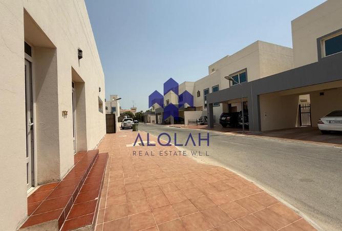 1000402 - Property Image 2