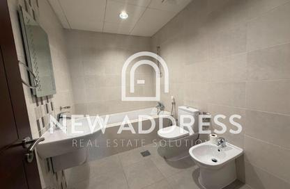 Apartment - 2 Bedrooms - 3 Bathrooms for rent in Lusail Marina Heights - Marina District - Lusail