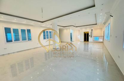 Villa - 7 Bedrooms - 7 Bathrooms for rent in Al Kheesa - Al Kheesa - Umm Salal Mohammed