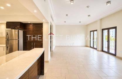 Apartment - 3 Bedrooms - 4 Bathrooms for rent in Carnaval - Qanat Quartier - The Pearl Island - Doha