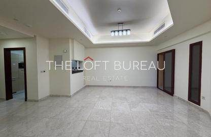 Apartment - 1 Bedroom - 2 Bathrooms for rent in R-19 Building - Al Erkyah City - Lusail