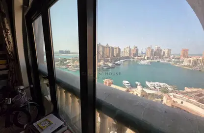 شقة - 2 غرف نوم - 3 حمامات للايجار في بوابة المارينا - بورتو أرابيا - جزيرة اللؤلؤة - الدوحة
