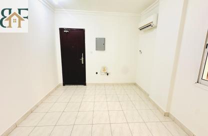 Apartment - 2 Bedrooms - 1 Bathroom for rent in Al Mansoura - Al Mansoura - Doha Apartment - 2 Bedrooms - 1 Bathroom for rent in Al Mansoura - Al Mansoura - Doha