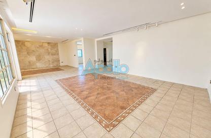 Villa - 4 - 5 for rent in Al Nasr Street - Al Nasr - Doha
