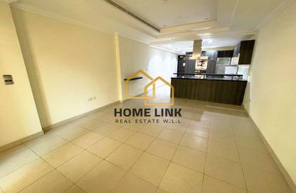 Apartment - Studio - 1 for rent in Tower 13 - Porto Arabia - The Pearl Island - Doha