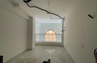 Shop - Studio - 1 Bathroom for rent in Al Aziziyah - Al Aziziyah - Doha