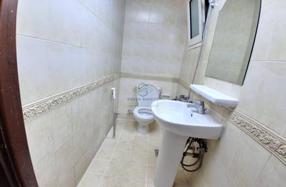 Apartment - 4 Bedrooms - 3 Bathrooms for rent in Muntazah 7 - Al Muntazah - Doha Apartment - 4 Bedrooms - 3 Bathrooms for rent in Muntazah 7 - Al Muntazah - Doha