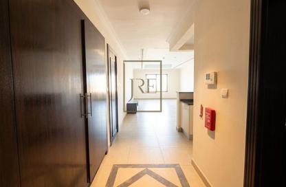 Apartment - Studio - 1 for rent in East Porto Drive - Porto Arabia - The Pearl Island - Doha