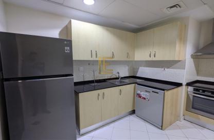 Apartment - 1 Bedroom - 2 Bathrooms for rent in West Porto Drive - Porto Arabia - The Pearl Island - Doha
