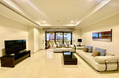 Apartment - 1 Bedroom - 2 Bathrooms for rent in West Porto Drive - Porto Arabia - The Pearl Island - Doha