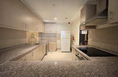 Apartment - 1 Bedroom - 2 Bathrooms for rent in East Porto Drive - Porto Arabia - The Pearl Island - Doha