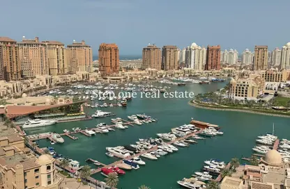 شقة - 4 غرف نوم - 4 حمامات للايجار في طريق بورتو الشرقي - بورتو أرابيا - جزيرة اللؤلؤة - الدوحة