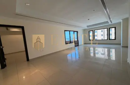 Apartment - 1 Bedroom - 2 Bathrooms for rent in East Porto Drive - Porto Arabia - The Pearl Island - Doha
