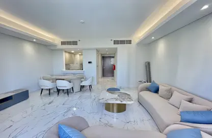 Apartment - 2 Bedrooms - 3 Bathrooms for rent in Marina Tower 02 - Marina District - Lusail