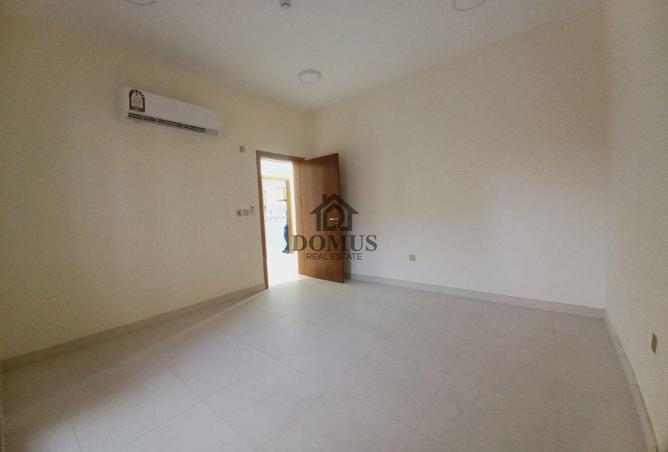 54493700 - صورة العقار 3