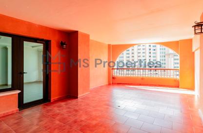 Apartment - 2 Bedrooms - 3 Bathrooms for rent in East Porto Drive - Porto Arabia - The Pearl Island - Doha