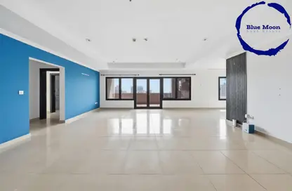 Apartment - 3 Bedrooms - 4 Bathrooms for rent in West Porto Drive - Porto Arabia - The Pearl Island - Doha