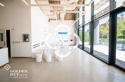 Shop - Studio - 1 Bathroom for rent in Boulevard View - Yasmeen City - Lusail