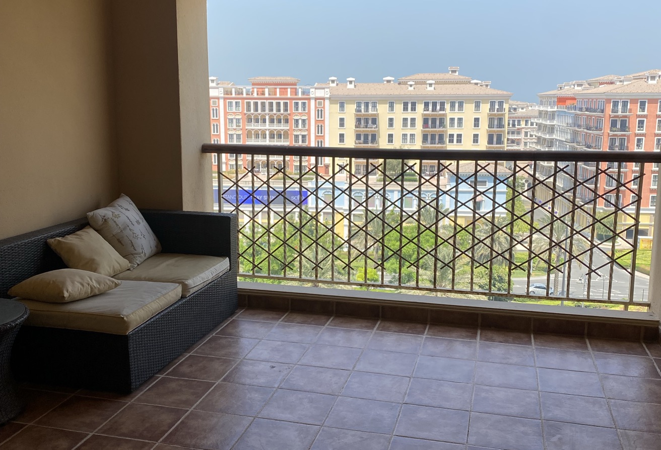ELEGANT STUDIO IN PORTO ARABIA WITH PANORAMIC VIEW thumbnail 8