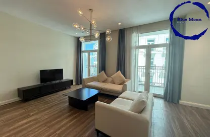 Apartment - 2 Bedrooms - 4 Bathrooms for rent in Floresta Gardens - Floresta Gardens - The Pearl Island - Doha Apartment - 2 Bedrooms - 4 Bathrooms for rent in Floresta Gardens - Floresta Gardens - The Pearl Island - Doha