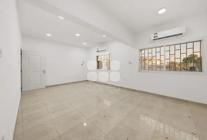 62914222 - Property Image 2
