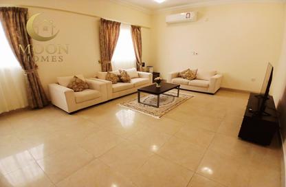 Apartment - 2 Bedrooms - 2 Bathrooms for rent in Al Mansoura - Al Mansoura - Doha