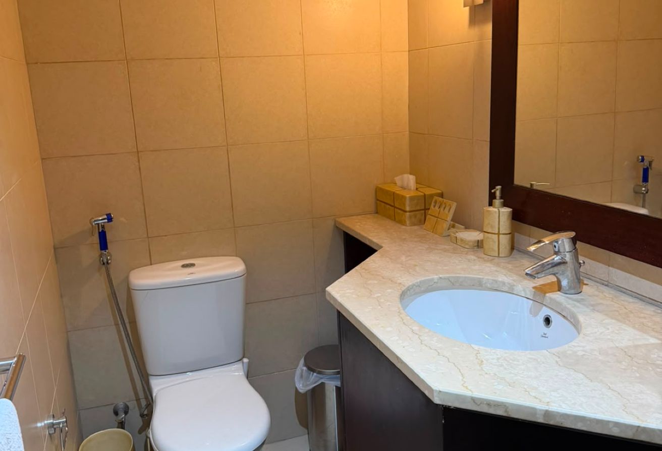 Luxurious 1BHK FF|ONE MONTH FREE|WITH BALCONY thumbnail 3