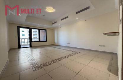 Apartment - 1 Bedroom - 2 Bathrooms for rent in East Porto Drive - Porto Arabia - The Pearl Island - Doha Apartment - 1 Bedroom - 2 Bathrooms for rent in East Porto Drive - Porto Arabia - The Pearl Island - Doha