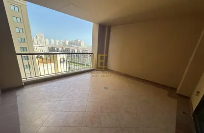 Apartment - 1 Bedroom - 2 Bathrooms for rent in West Porto Drive - Porto Arabia - The Pearl Island - Doha