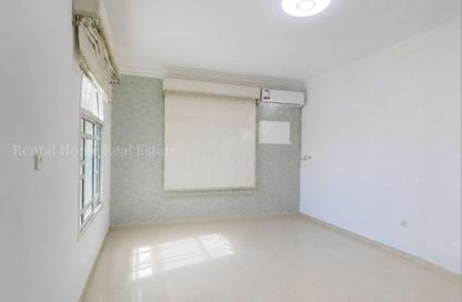 Apartment - Studio - 1 for rent in Al Duhail - Al Duhail - Doha