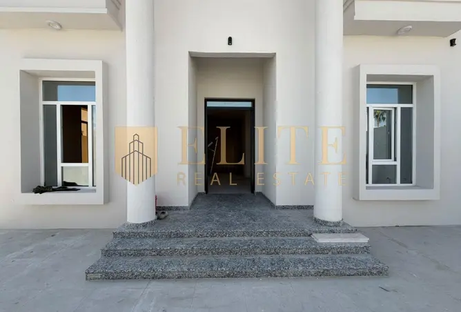 63643262 - Property Image 2