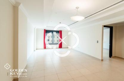 Apartment - 1 Bedroom - 2 Bathrooms for rent in West Porto Drive - Porto Arabia - The Pearl Island - Doha