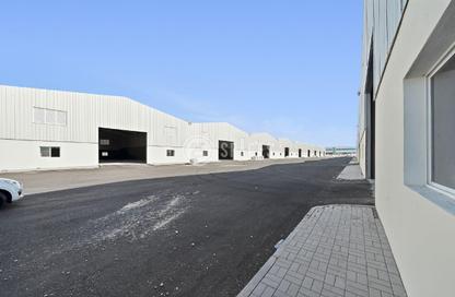 Warehouse - Studio - 1 for rent in East Industrial Street - Birkat Al Awamer - Al Wakra