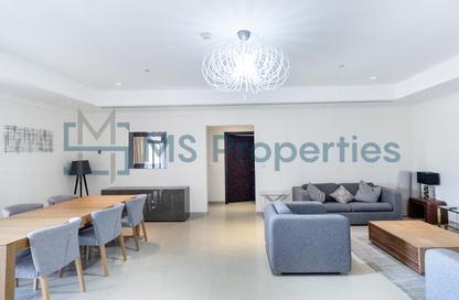 Apartment - 2 Bedrooms - 3 Bathrooms for rent in West Porto Drive - Porto Arabia - The Pearl Island - Doha